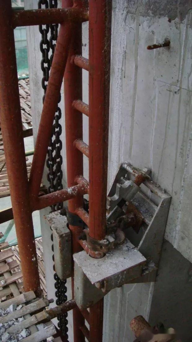 解剖附著式升降腳手架 構造拆解、動畫演示與檢查要點